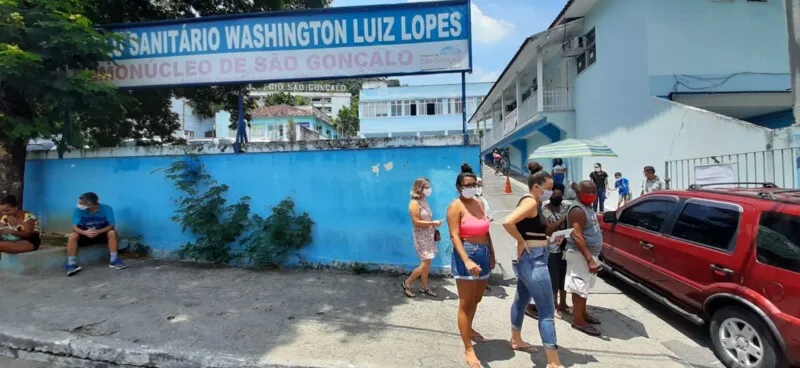 O Pólo Sanitário Washington Luiz Lopes, no Zé Garoto, está vacinando