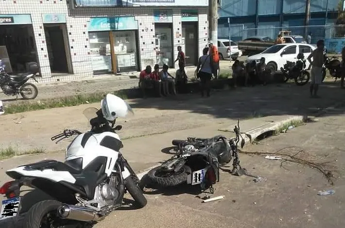 Imagem ilustrativa da imagem Jovem morre em acidente de moto no Porto da Madama, em São Gonçalo