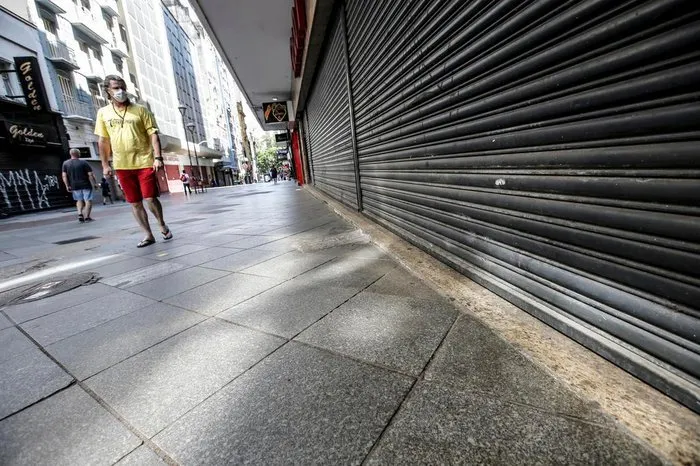 Imagem ilustrativa da imagem Crise: 82,8% do comércio do Rio registra piora na demanda por produtos e serviços, aponta estudo