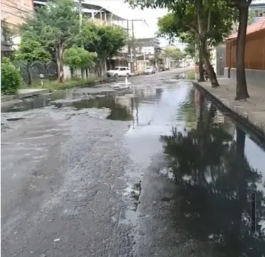 Imagem ilustrativa da imagem Moradores do Porto Novo denunciam vazamento de água constante