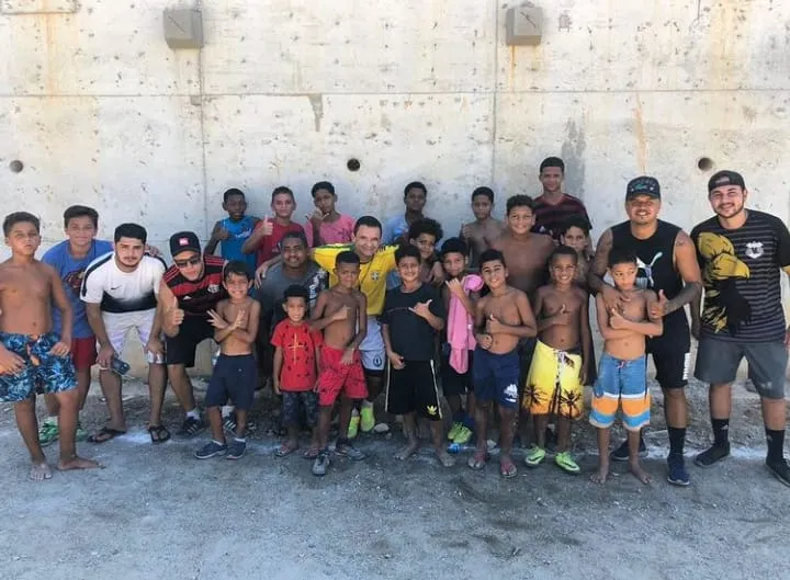 Projeto deu o pontapé inicial no final de março, na comunidade Boa Esperança, em Itaipu, Niterói