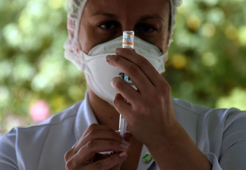  As vacinas da Pfizer são destinadas a imunizar o grupo prioritário formado por pessoas com comorbidades