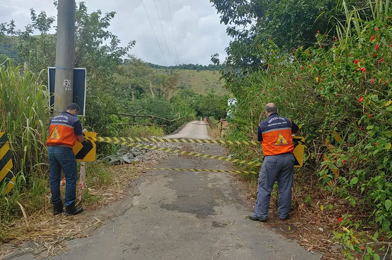 Permanece interditada a Ponte do Baião
