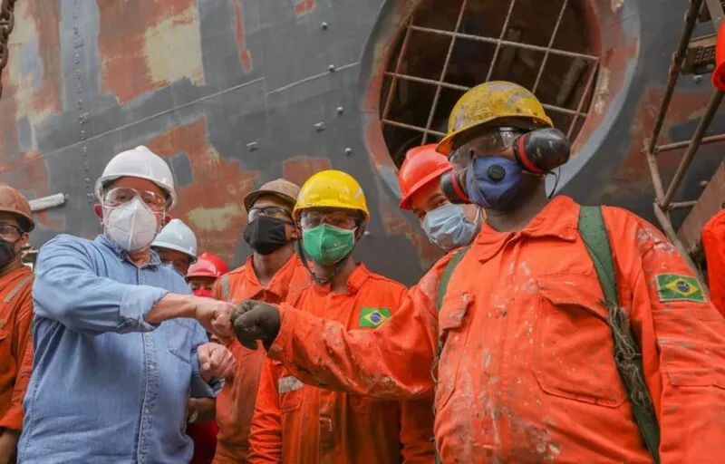 Lula conversou com trabalhadores do setor naval