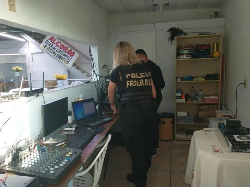 O nome shalom foi escolhido, porque faz alusão à paz, em hebraico