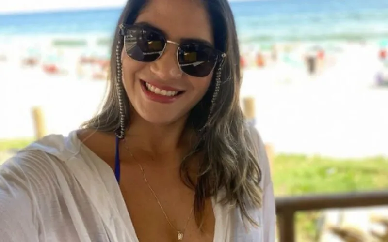 Talyssa Oliveira é fisioterapeuta e tem 27 anos