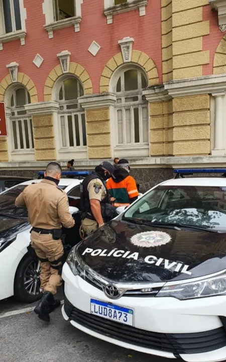 O suspeito foi encaminhado para a 76ª DP (Niterói)