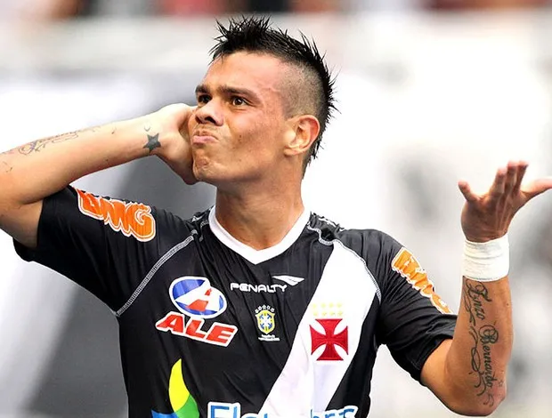 Bernardo foi um dos grandes nomes do elenco vascaíno que foi campeão da Copa do Brasil em 2011