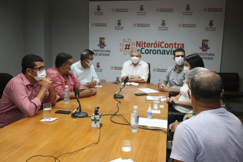 . O processo de elaboração do Plano se dará de forma colaborativa com a participação da população e da rede de gestores e trabalhadores da saúde