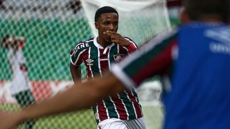 Kayky ajudou na vitória do Tricolor 