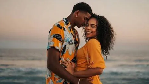 Segundo boatos, na festa, ele teria traído a noiva com algumas outras mulheres