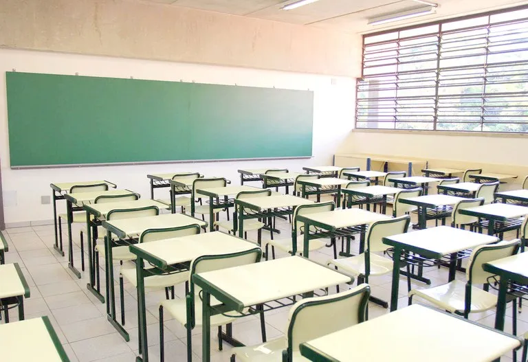  Em caso de descumprimento da decisão, é sugerida aplicação de multa diária de R$ 30 mil