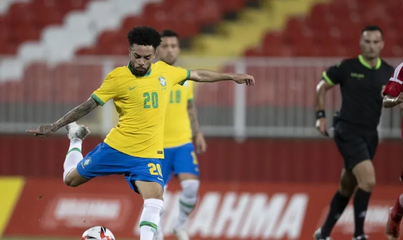 Jogo foi atípico, mas terminou com goleada para o Brasil 