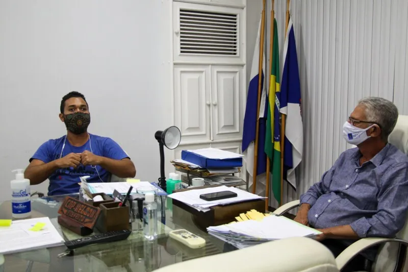 Jefferson é ator, roteirista e comediante