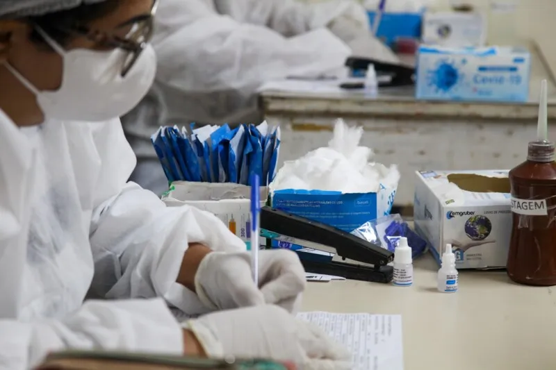 Imagem ilustrativa da imagem São Gonçalo divulga compra de 300 mil testes para ampliar monitoramento da população no combate à Covid