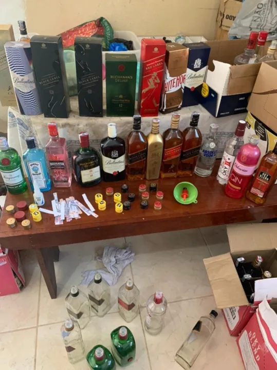 As garrafas originais eram adquiridas vazias em eventos no Rio de Janeiro