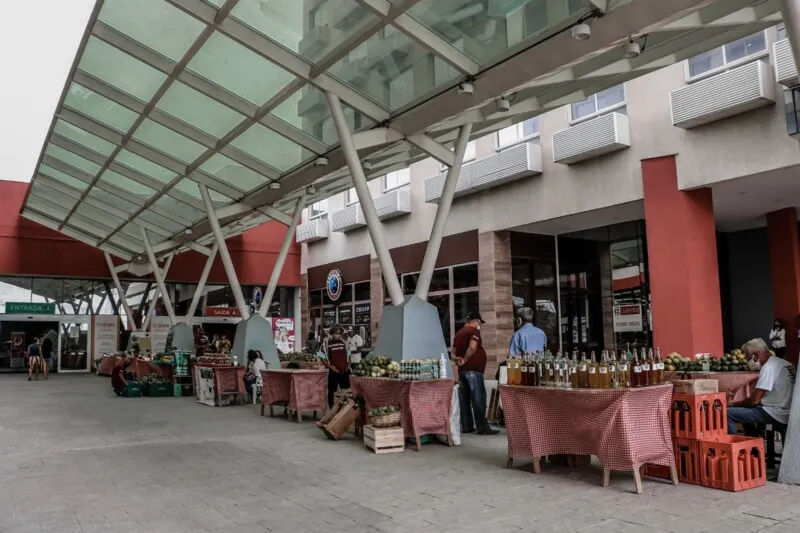 A tradicional feira de produtores rurais também acontecerá na entrada principal do shopping Itaboraí Plaza durante todas as sextas-feiras deste mês de maio