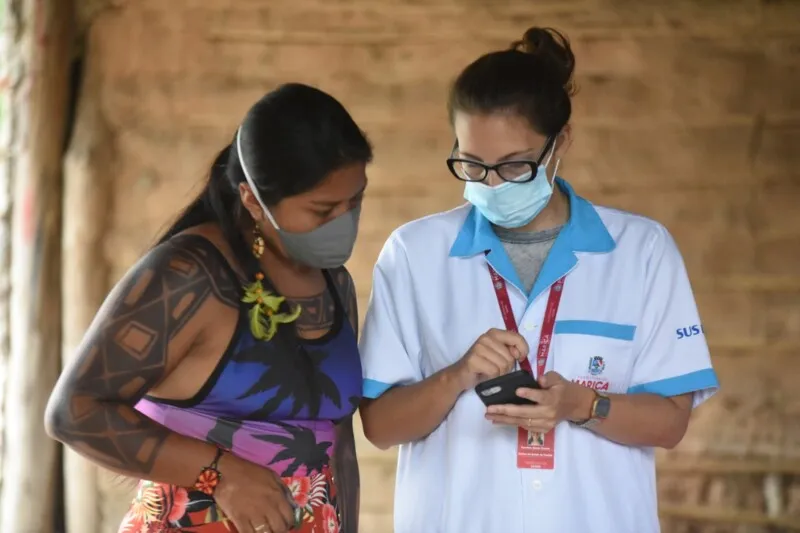 A equipe retornou à aldeia para completar a aplicação da primeira dose da vacina
