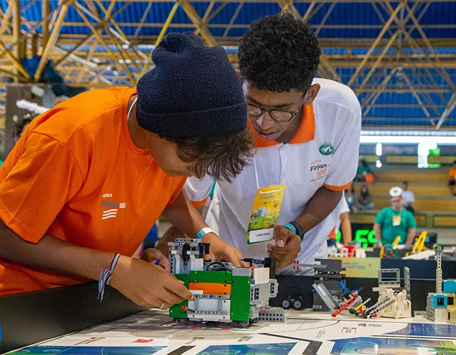Imagem ilustrativa da imagem Escola Firjan SESI abre inscrições para Torneio de Robótica First Lego League