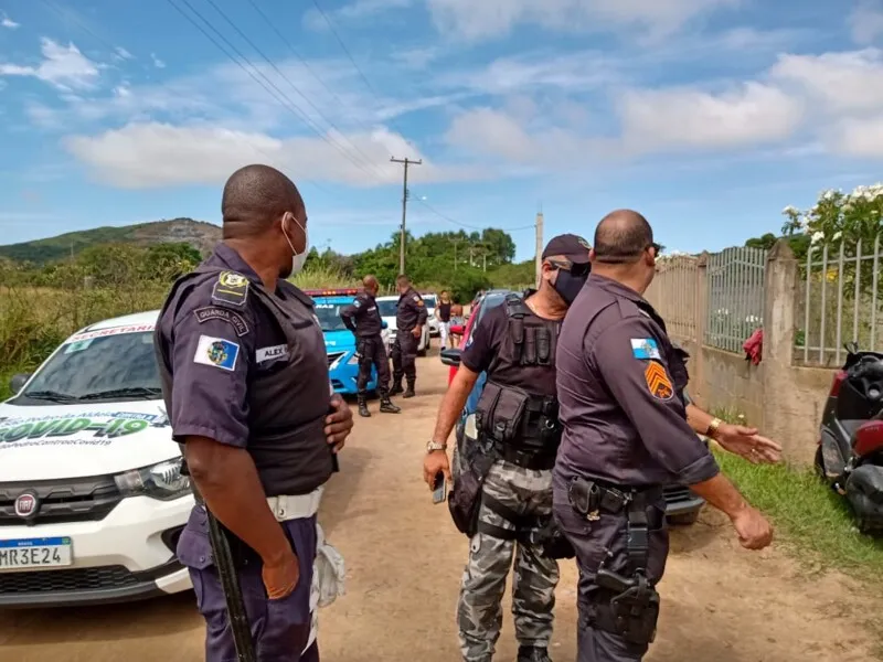 O caso ocorreu na manhã deste domingo (14)