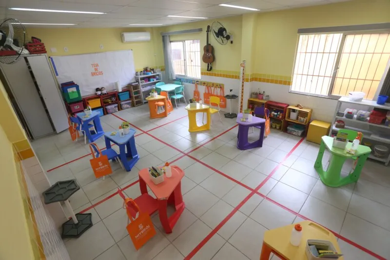 Imagem ilustrativa da imagem Niterói: Aulas presenciais na rede municipal de ensino começam nesta terça-feira (27)