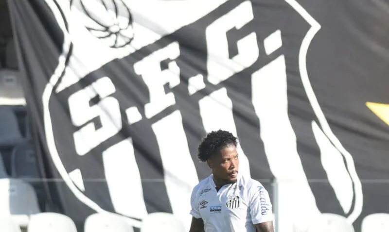 Imagem ilustrativa da imagem Com apoio de Pelé e Neymar, Santos busca 4º título da Libertadores
