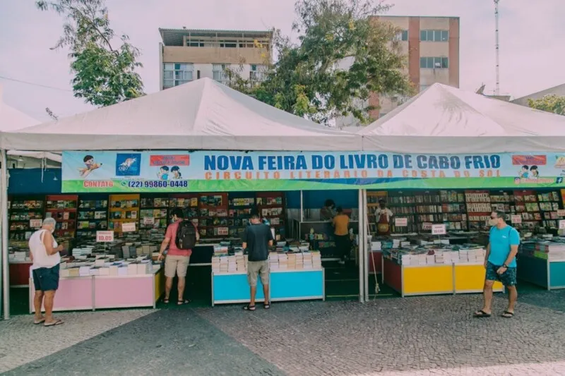  A feira contará com publicações a preços populares, a partir de R$ 2.