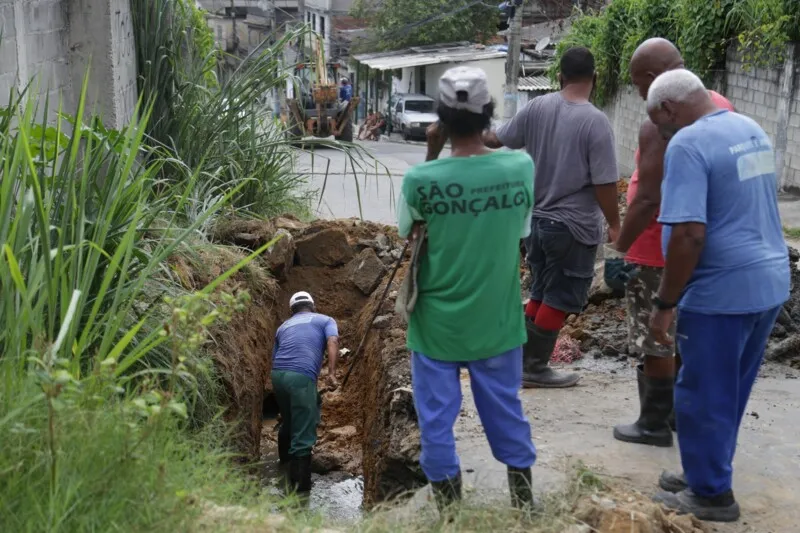 As principais obras ocorreram nos bairros do Pontal, Tenente Jardim, Paraíso, Neves, Laranjal, Guaxindiba, Ipiiba, Porto da Pedra, Engenho Pequeno, Porto da Madama e Boa Vista