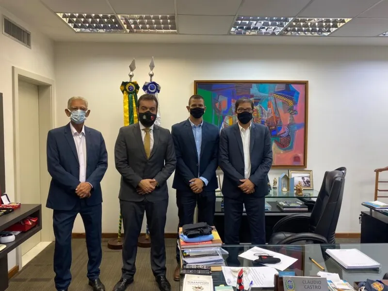 Imagem ilustrativa da imagem Capitão Nelson firma parceria em reunião com governador do Rio