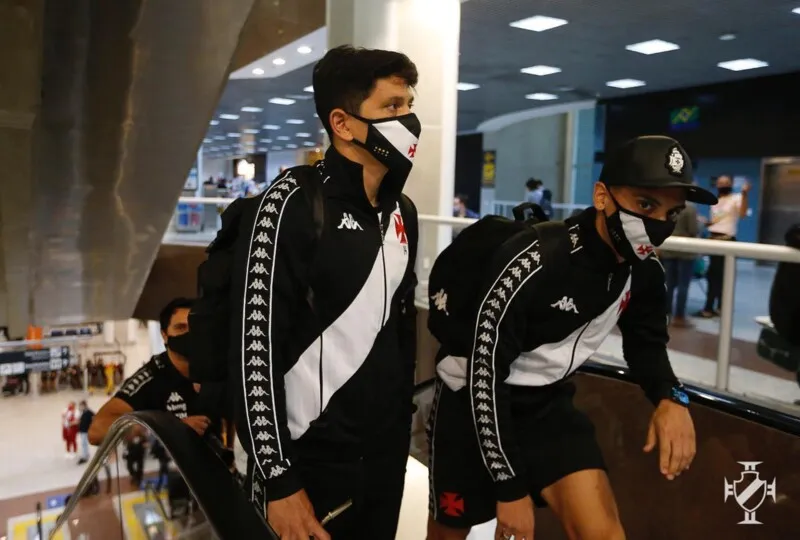 Embarque da equipe de Marcelo Cabo com destino a Curitiba
