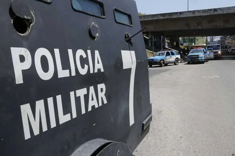 A operação ainda está em andamento