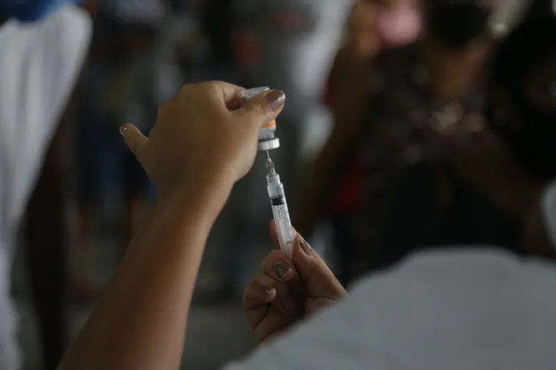 Quem recebeu a segunda dose após 9 de abril terá que esperar nova remessa