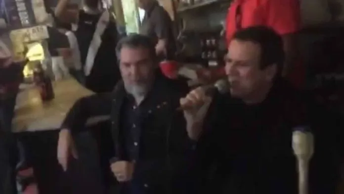 Vídeo mostrou prefeito do Rio cantando em estabelecimento da cidade