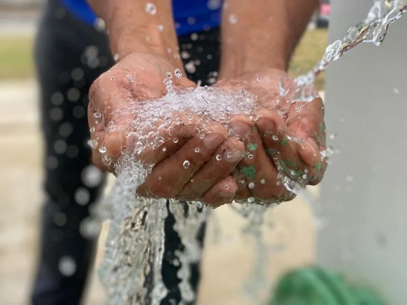  A Cedae pede que os clientes usem água de forma equilibrada 