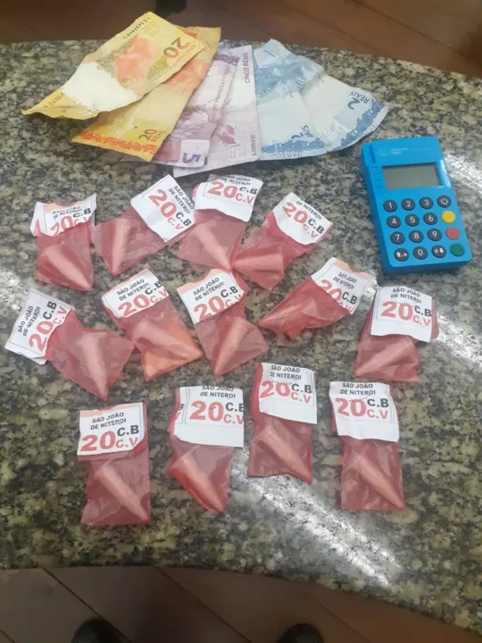 O caso foi registrado na 76ª DP ( Centro)