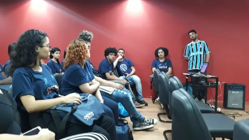 O objeto é incentivar e preparar jovens empreendedores para impactar de forma positiva a sociedade