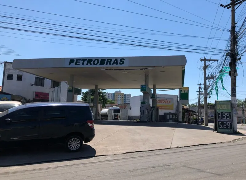 O posto de combustíveis escolhido só tinha R$60 em espécie e um cofre vazio