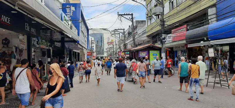 Com a nova medida da prefeitura, as pessoas passaram a ter mais espaço para andar pelas ruas do Alcântara 