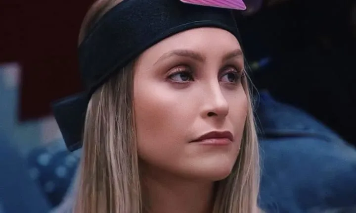 Carla contou a Pocah sobre a decepção 