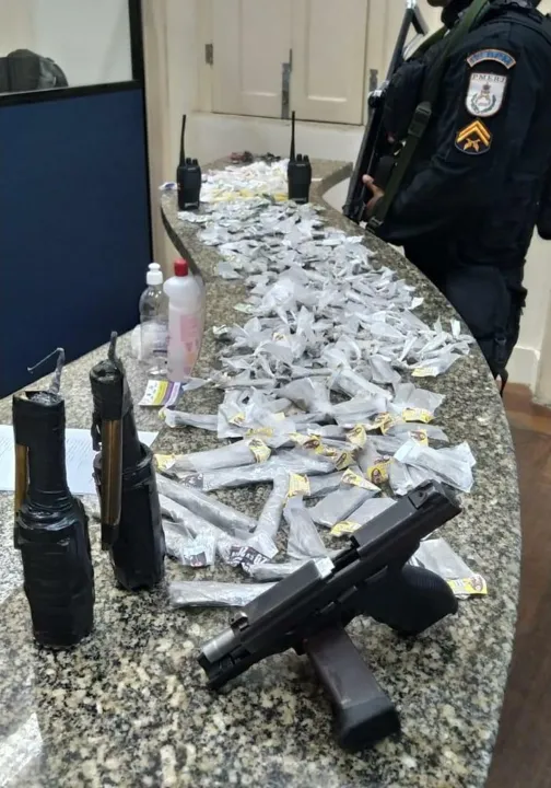 O caso foi registrado na Central de flagrante da 76°DP (Centro)