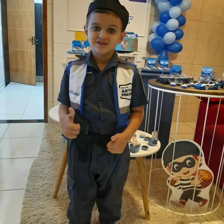 Arthur celebrando seu aniversário de 5 anos