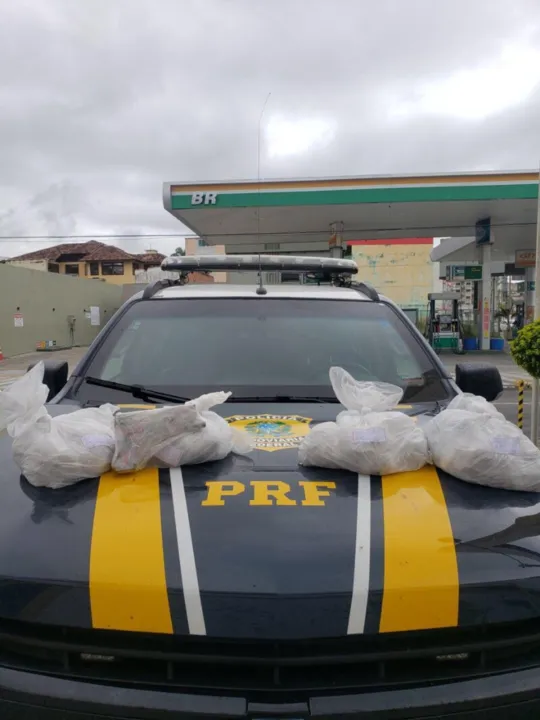 Operação foi feita por agentes da Polícia Rodoviária Federal (PRF) 