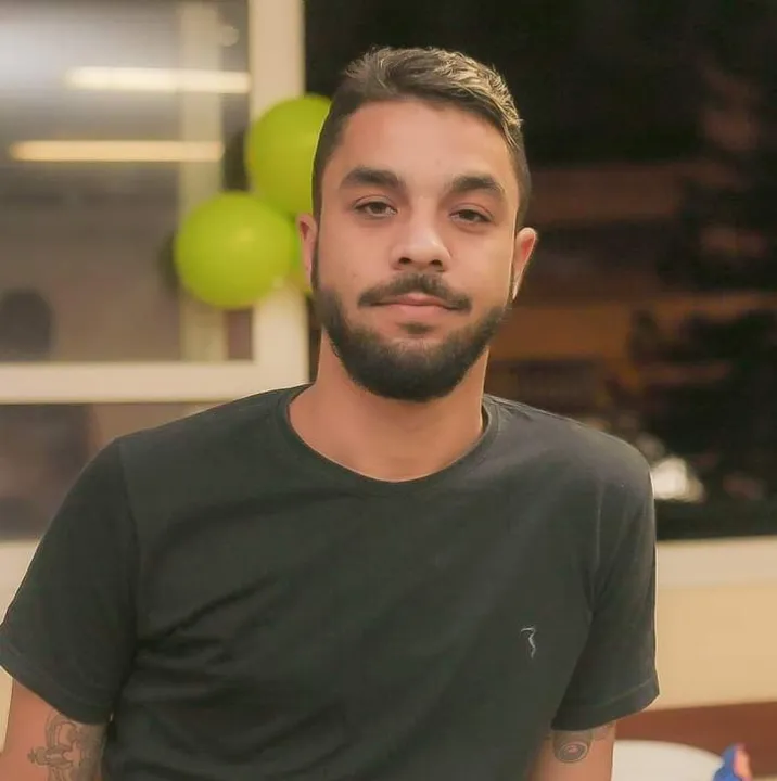 Imagem ilustrativa da imagem Homem é morto após reclamar do barulho do som com traficantes no quintal de casa, em Niterói