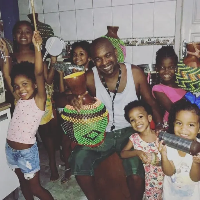 Músico percussionista Bebeto Sorriso é o criador do projeto