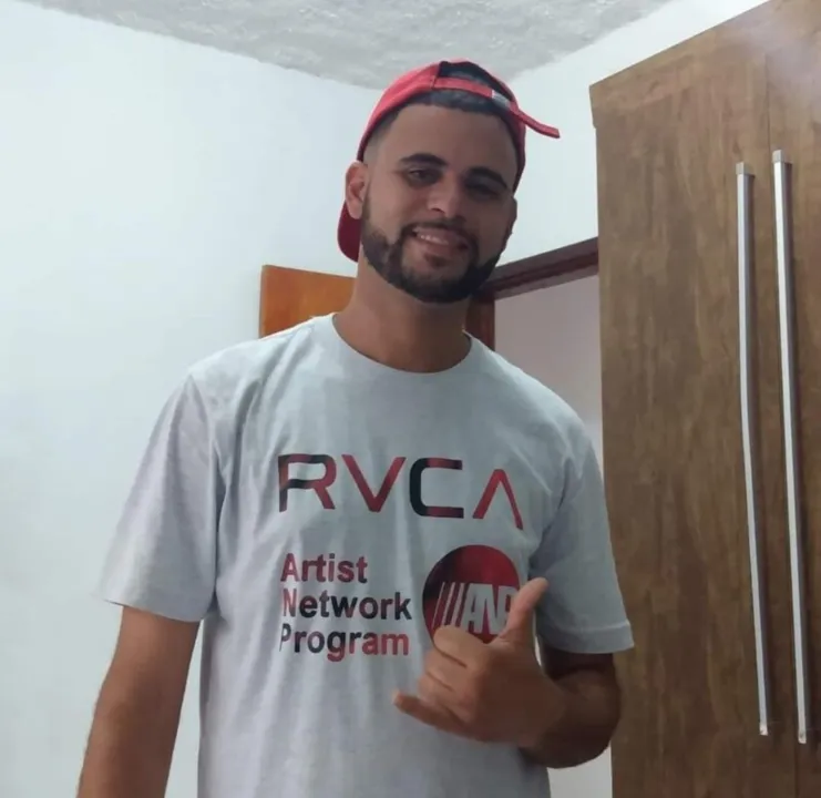 Segundo a tia do rapaz, ele é usuário de drogas 