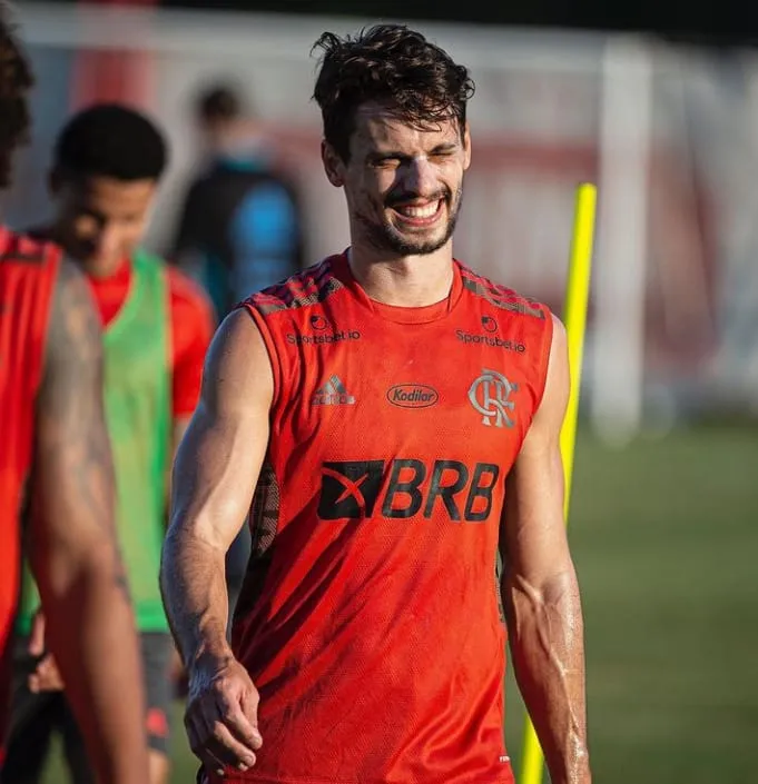 Zagueiro vai defender a seleção nas Eliminatórias da Copa