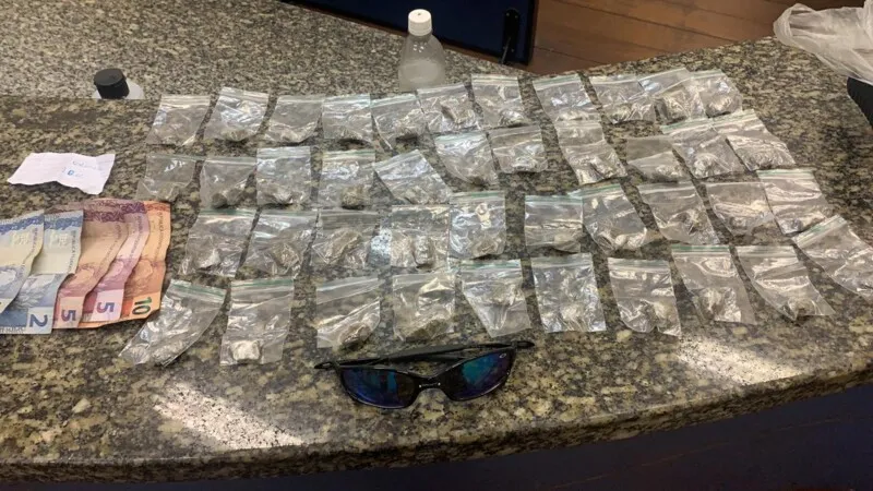 Menores foram apreendidos por fato análogo a tráfico de drogas 