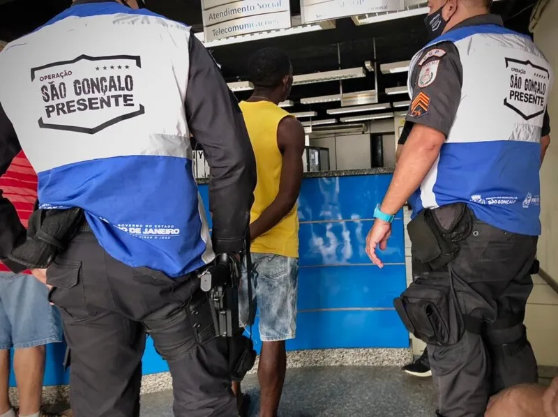 Suspeito estava trabalhando como camelô