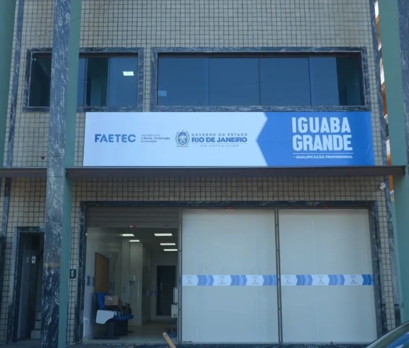 O espaço conta com três andares
