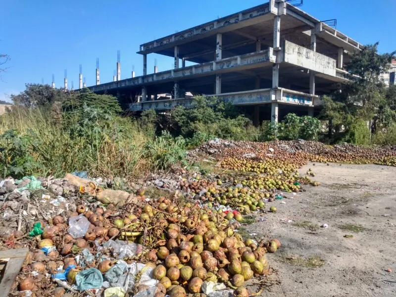 O local hoje está cheio de lixo 